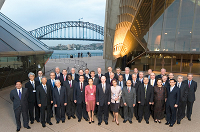 Photograph: Governors of BIS member central banks held their bi-monthly meetings in Sydney in November 2006.