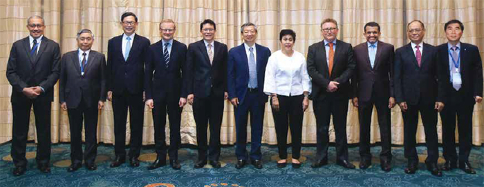 Governor Philip Lowe (fourth from left) with participants at the EMEAP Governors' Meeting, Shenzhen, August 2019 Photo: People's Bank of China